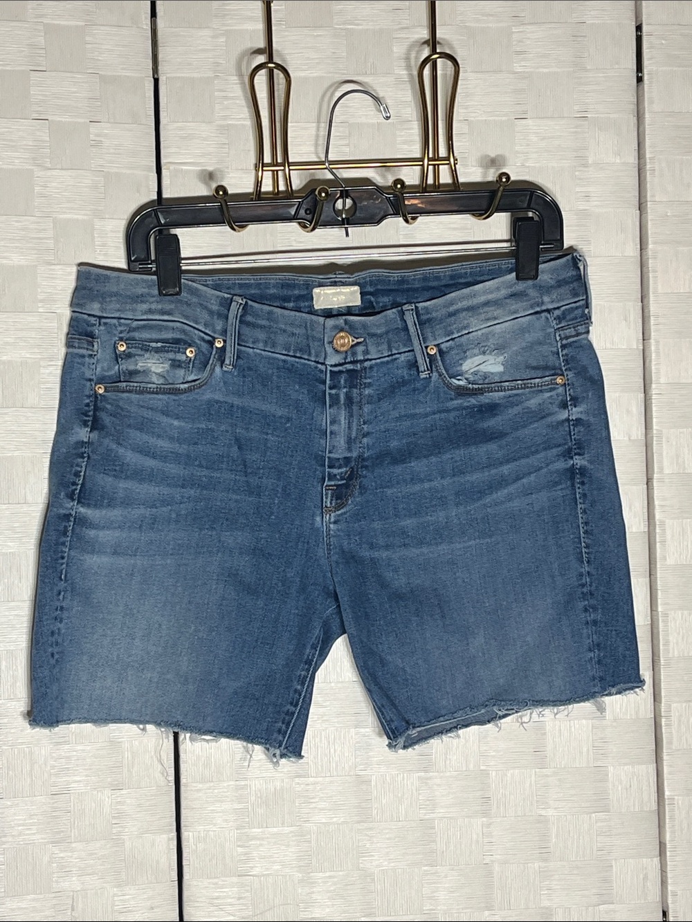 MOTHER Blue Denim Cutoff Jean Shorts thigh length mid rise Size 32
